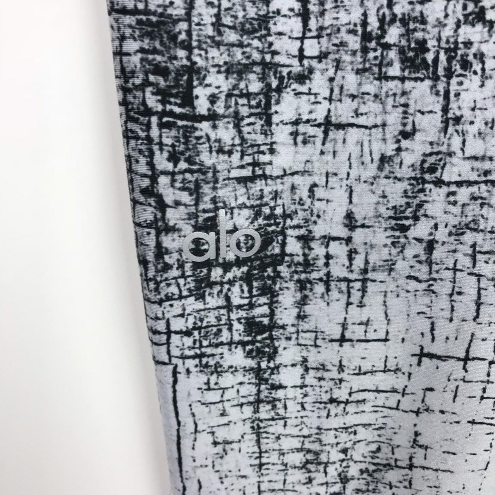 Alo Leggings White Black Crinkle Airlift Tech Lift - Picture 6 of 7